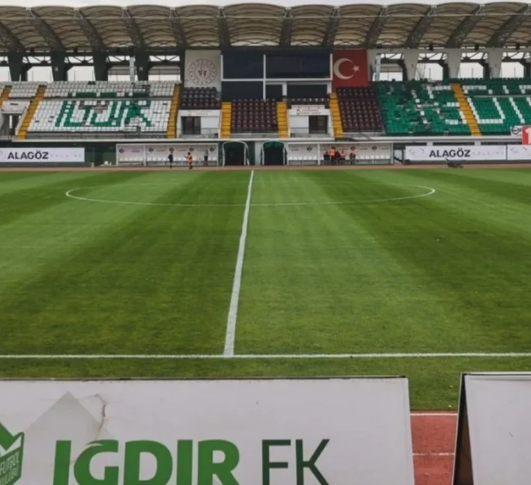 Iğdır FK Stadyum Tribün İnşaatı