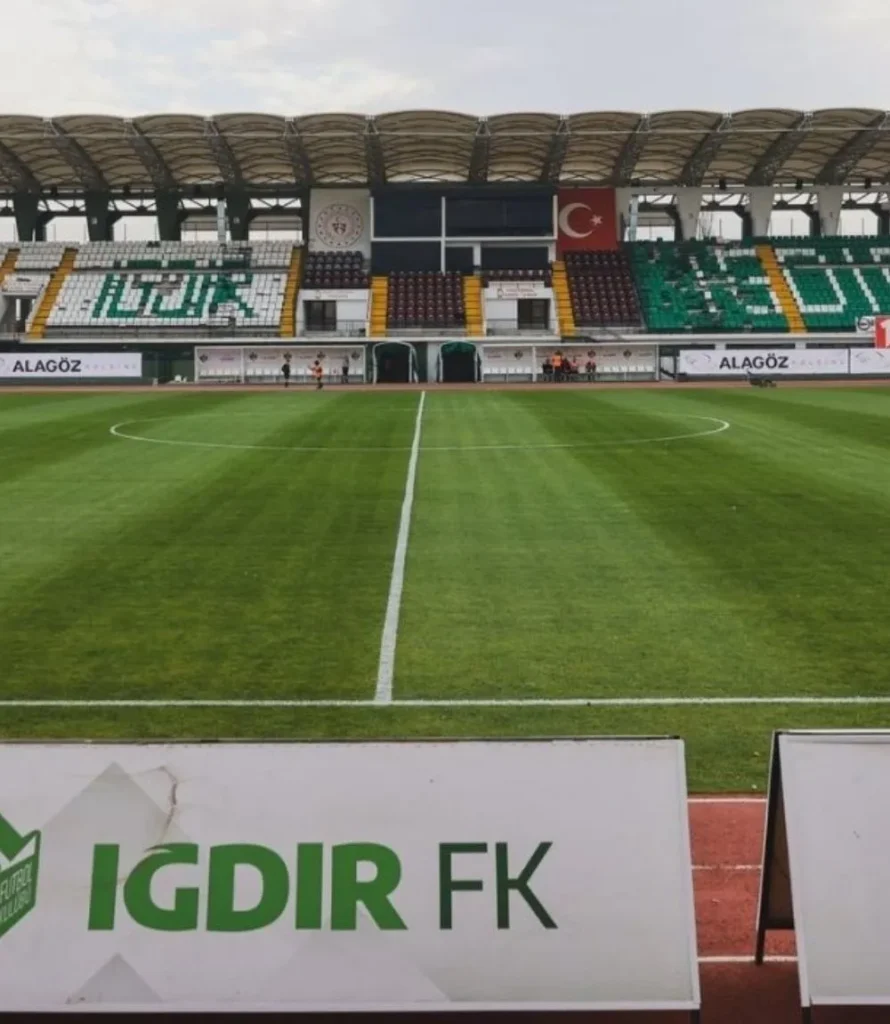 Iğdır FK Stadyum Tribün İnşaatı